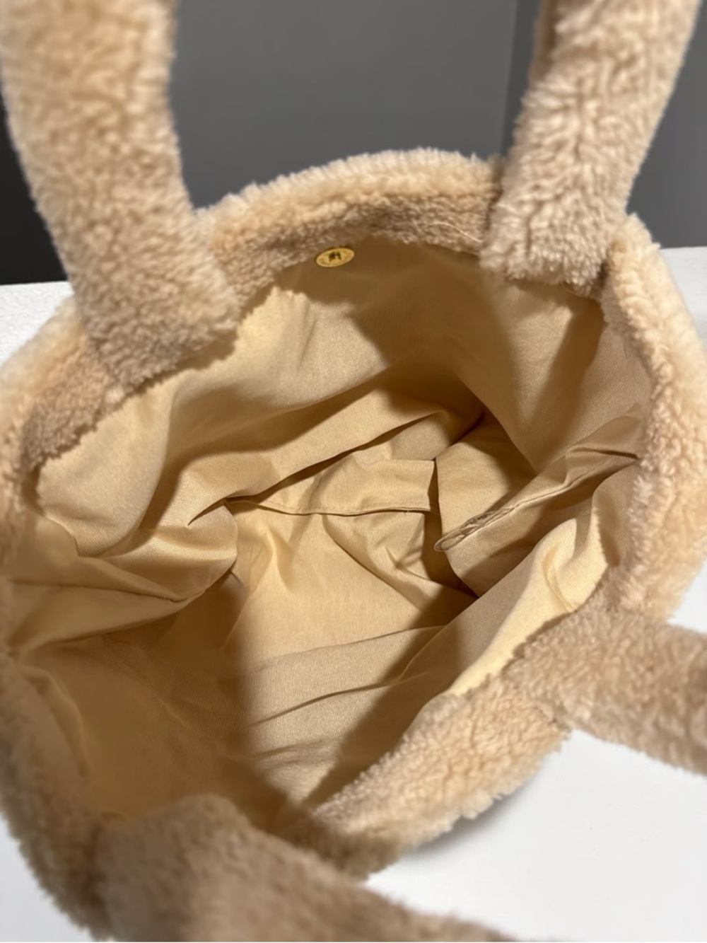 GWP L’Homme Prada Teddy Tote - Picture 4 of 6